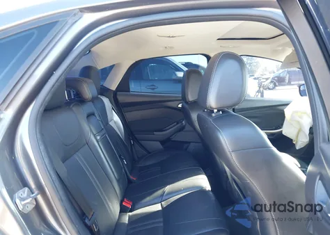 2012 Ford Focus Sel z USA, uszkodzony, nr VIN 1FAHP3H24CL454220